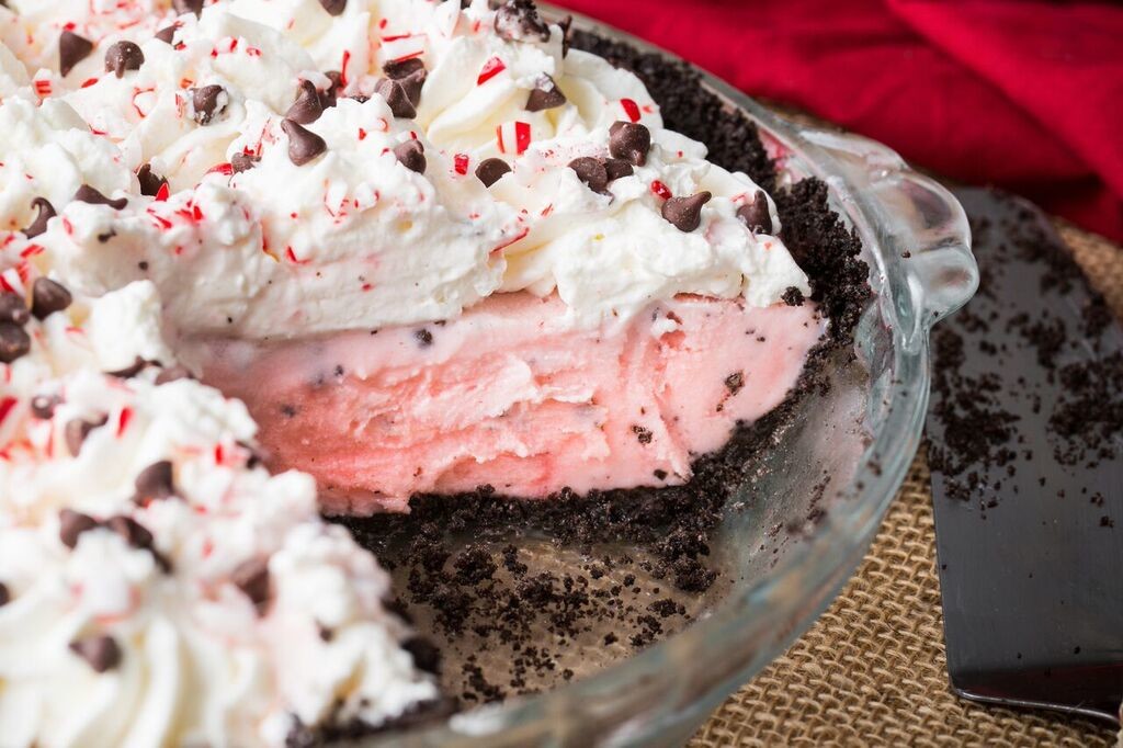 Peppermint milkshake pie